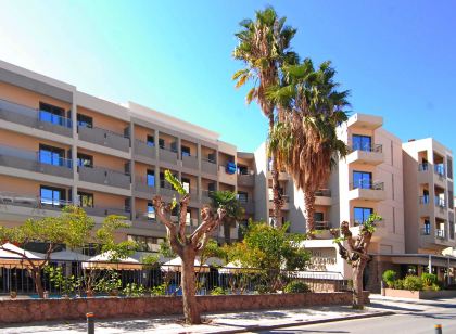 Saint Constantine Hotel