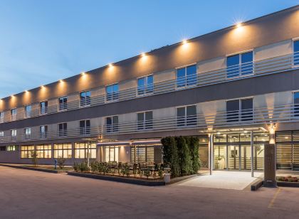 Hotel Mondo