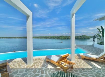 Sundowners Vacation Villas Bolinao