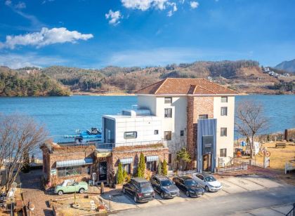 가평 어거스트청평펜션