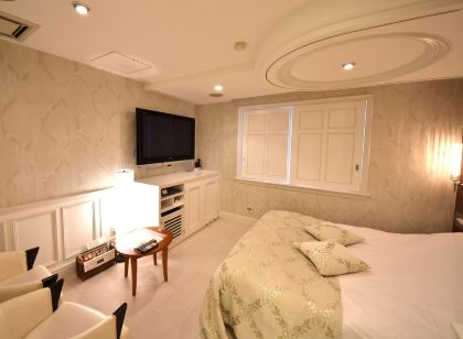 HOTEL WOO (ホテル ウー)