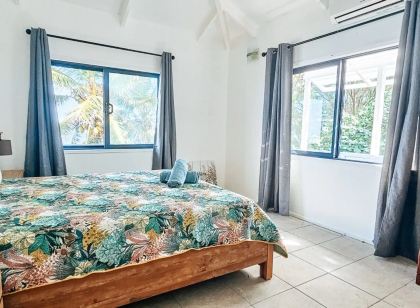 Toreaiva Beachfront Studios
