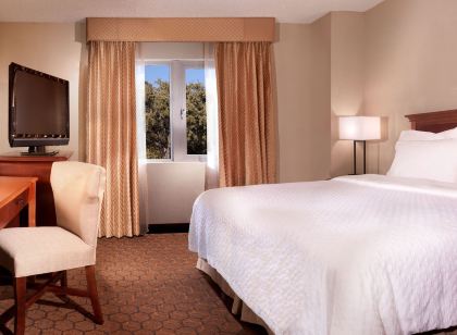 엠버시 스위트 바이 힐튼 오스틴 아버리텀