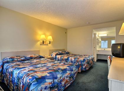 Motel 6 Seattle, WA - South