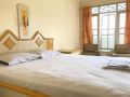 oyo-3722-hotel-mutiara