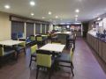 la-quinta-inn-and-suites-by-wyndham-las-vegas-tropicana