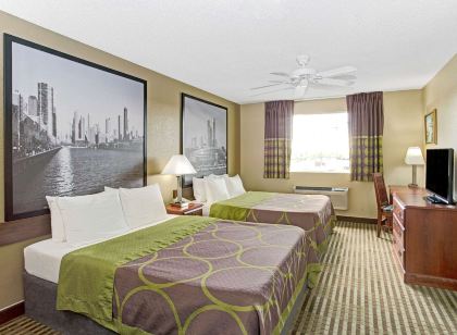Super 8 by Wyndham Gurnee
