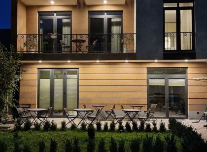 Avenue 30 Hotel