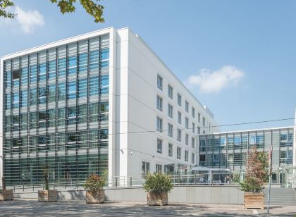 Hôtel Lyon-ouest by Arteloge