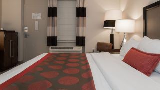 ramada-by-wyndham-boston