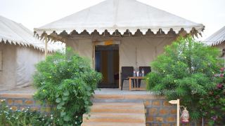 desert-overnight-camp-and-resort