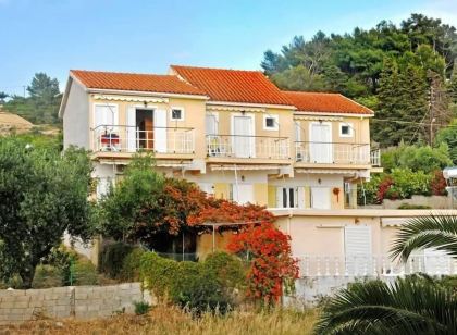 Kappatos Studios & Apartments