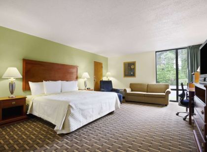 Days Inn by Wyndham Fayetteville-South/I-95 Exit 49