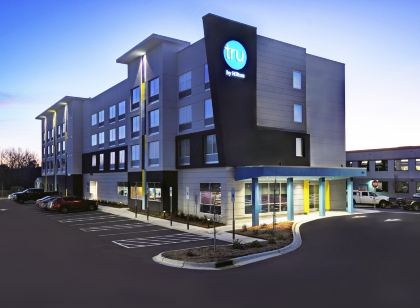 Tru by Hilton Burlington