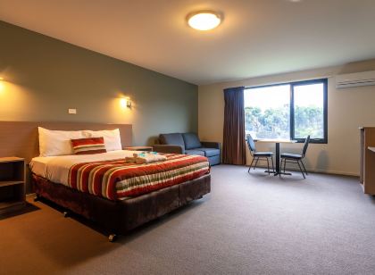 Kingston Hotel