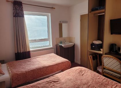 The Gatwick White House Hotel