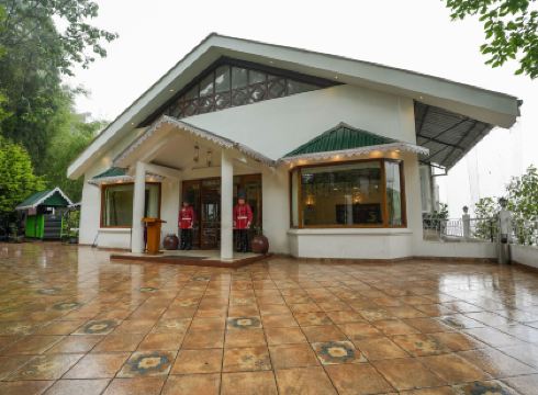 Summit Lillium Hotel & Spa