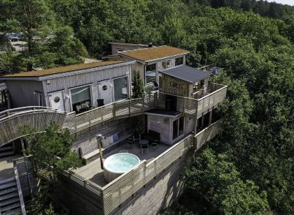 Treetop Spa Hangout & Hotel