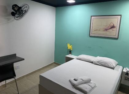Light Motel