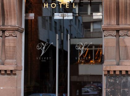 Velvet Hotel