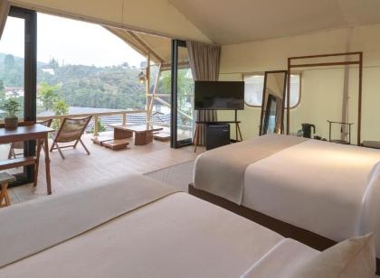 Zen by Stellar Cameron