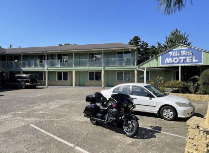 Villa West Motel