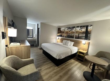 Days Inn by Wyndham Valdosta I-75