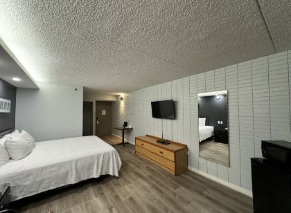 Travelodge by Wyndham Winnipeg Airport