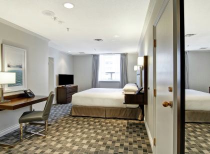 DoubleTree by Hilton Toronto Downtown