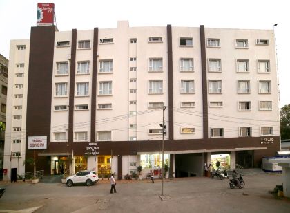Triguna Clarks Inn Kurnool