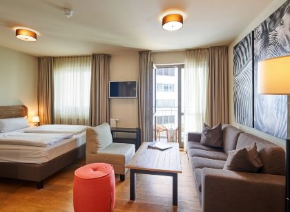 Mondrian Suites Berlin am Checkpoint Charlie