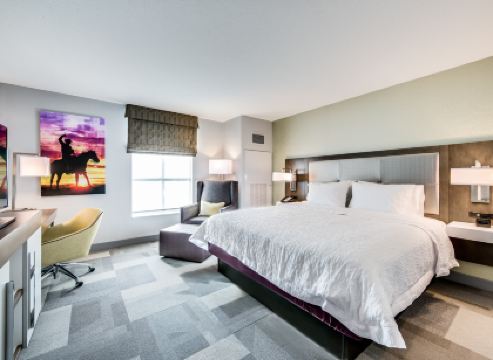 Hampton Inn & Suites Fort Worth Downtown