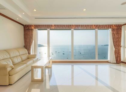 Walk Patong Biggest Building C274