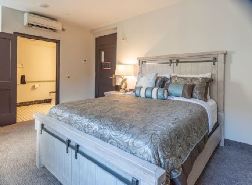 The Alonzo Ward Hotel