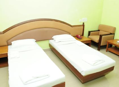 Hotel Pranav International