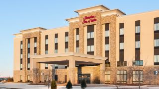 hampton-inn-and-suites-minooka