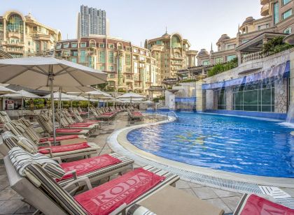 Roda Al Murooj Residences