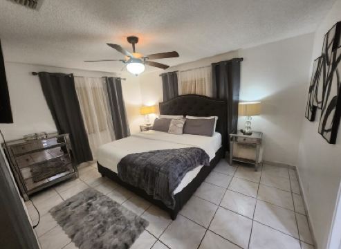 Master Bedroom suite - Perfect for a getaway. Near CHASE Stadium