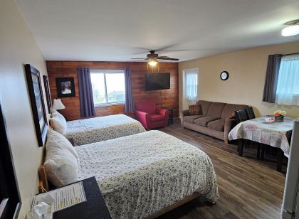 Fair Isle Motel & the Nest