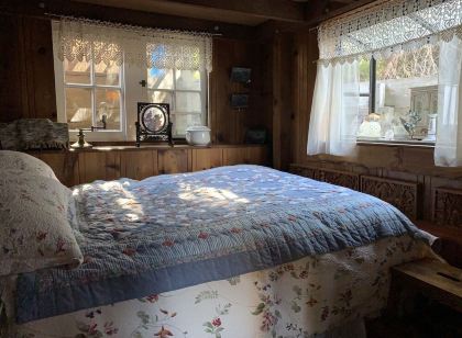 The Bolinas Artist Cottage-Just a Minit! Near the Sea