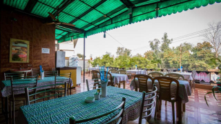 oyo-18641-hotel-rashmi
