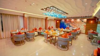 rg-exclusive-hotel-akola