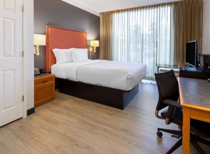La Quinta Inn & Suites by Wyndham Kingsport TriCities Airpt