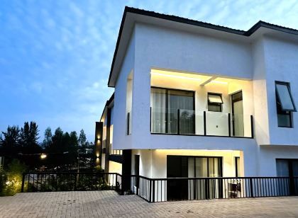Coalescence Hotel