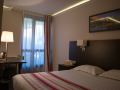 hotel-black-and-green
