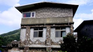 jiufen-kozy-stone-house