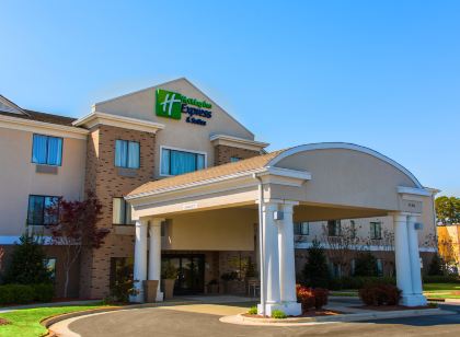 Holiday Inn Express & Suites KINSTON by IHG
