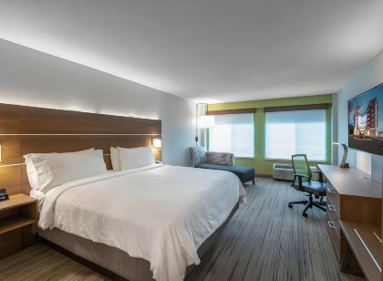 Holiday Inn Express & Suites Asheville Downtown