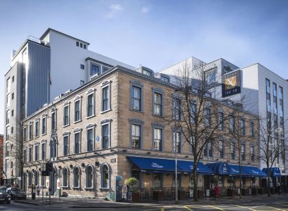 Ten Square Hotel