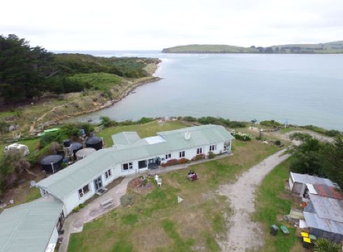 Surat Bay Lodge, Motel and Backpackers